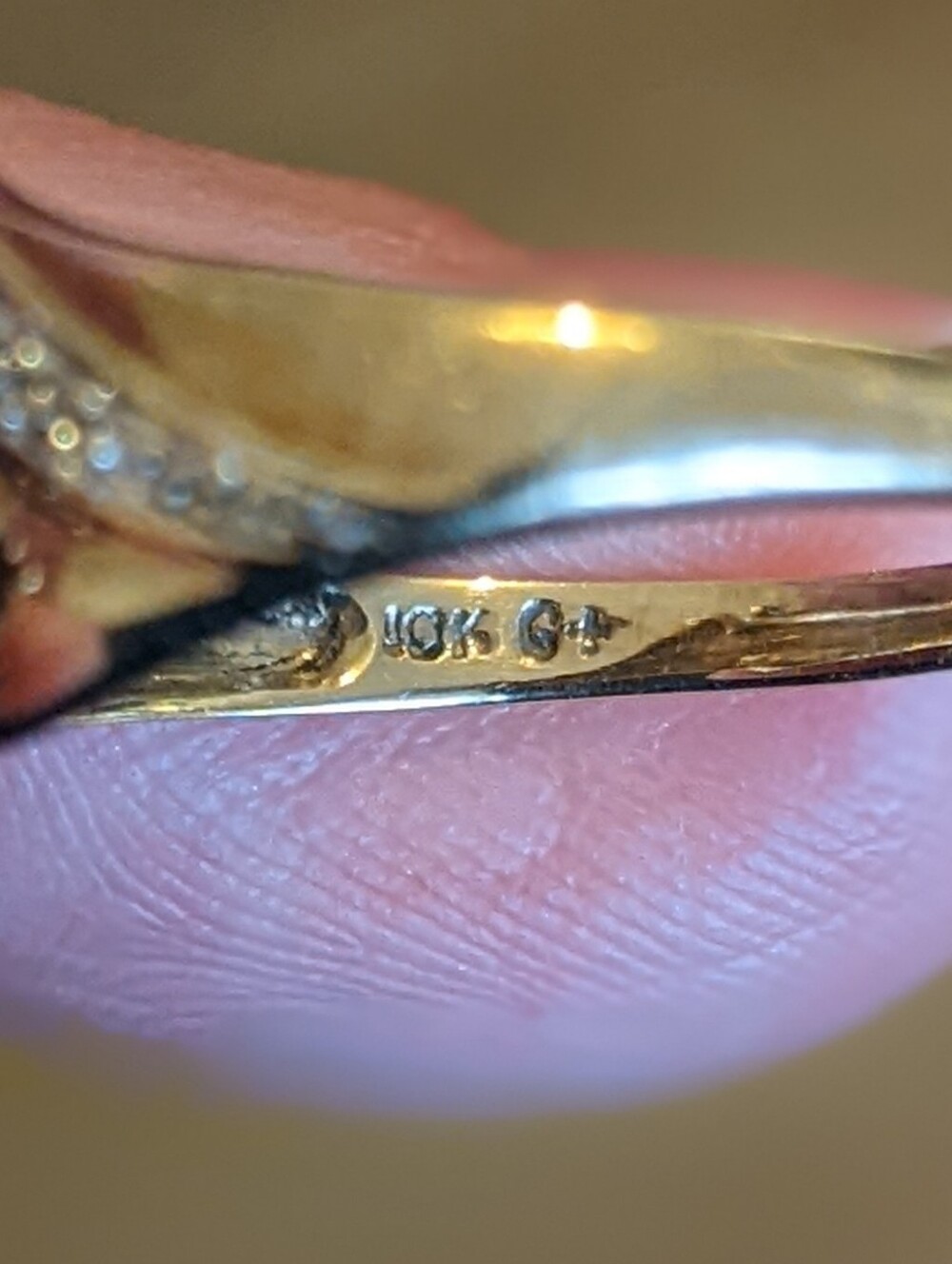 Antique 10K Gold Diamond Cluster Ring - Picture 13 of 16